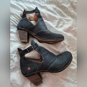 Art Bye Bye Suela Heeled Shoes Size 37 Or 6